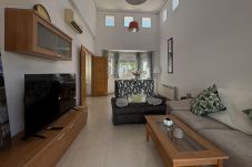 Villa en Roldan - Villa Rosa-Mid/Long term on La Torre Golf